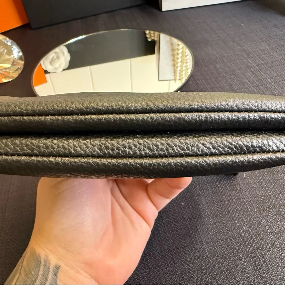 NWOT Coach Black Pebbled Leather Wristlet - Picture 4 of 10